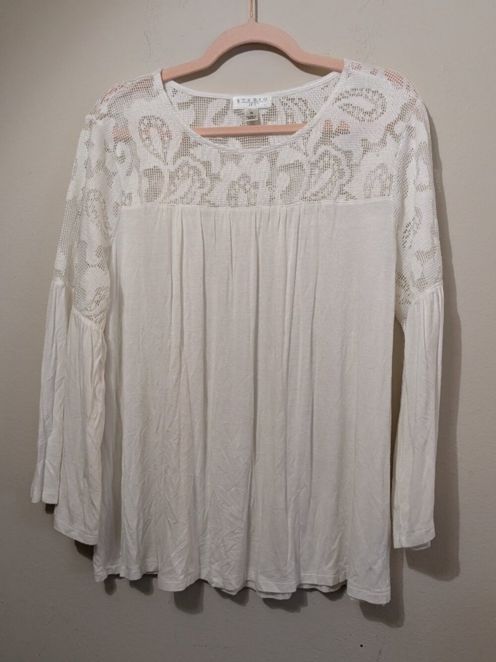 Studio JPR White Bell Sleeve Lace White Long Sleeve Blouse Size XL